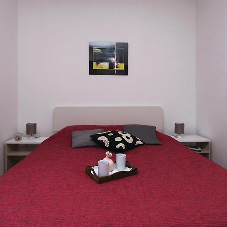 1 Bedroom Gorgeous Apartment In זאדאר מראה חיצוני תמונה